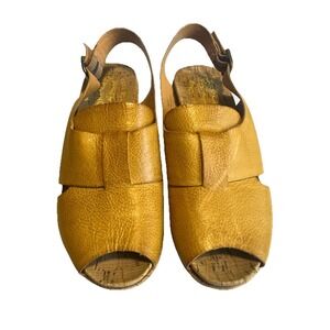 Kork Ease Alex Sandal  Size 6 M Yellow Leather  Wedge Cork  3 1/4 Inch Heel